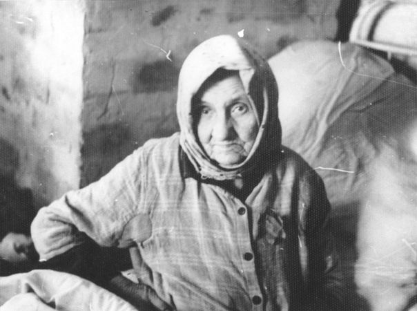 Portrait of an elderly woman in the Kovno ghetto